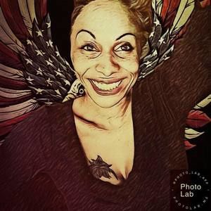 Meet your Posher, Cassandra